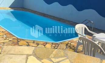 Imagem 4: ![CDATA[CASA COM 6 DORMITÓRIOS À 550 METROS DO MAR]]