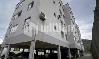 Imagem 4: ![CDATA[APARTAMENTO 2 QUARTOS SEMI MOBILIADO A 5KM DO CENTRO ]]