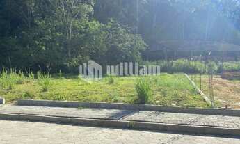 Imagem: ! CDATA TERRENO POSSUI UMA ÁREA DE 395,82M²