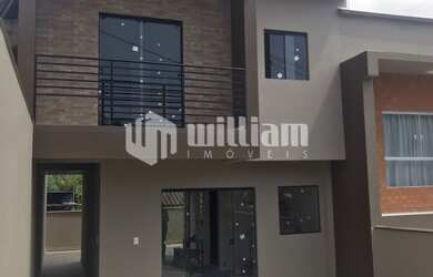 Imagem 2: ![CDATA[CASA COM 1 SUÍTE MAIS DOIS DORMITÓRIOS NO SÃO PEDRO]]