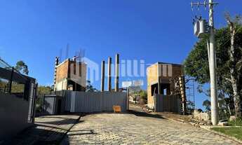 Imagem 3: ![CDATA[TERRENO NA PRIMEIRO DE MAIO]]