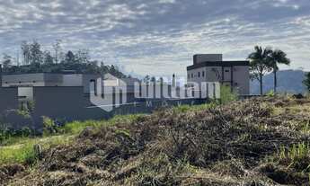 Imagem 4: ![CDATA[TERRENO NA PRIMEIRO DE MAIO]]