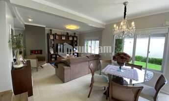 Imagem 5: ![CDATA[LINDA CASA COM 2 SUÍTES 2 DORMITÓRIOS EM PORTO BELO PRÓXIMO A 200MTS DO MAR]]