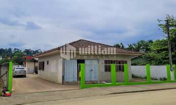 Imagem: ! CDATA TERRENO COM DUAS CASAS DE ALVENARIA