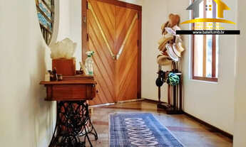 Imagem 3: Casa à venda no miolo da Granja Viana - Batelli Imóveis