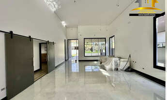 Imagem 3: Casa ZERO KM à venda no condomínio Reserva Santa Maria em Jandira - SP