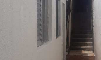 Imagem 2: Casa com 03 cômodos para alugar em Carapicuíba