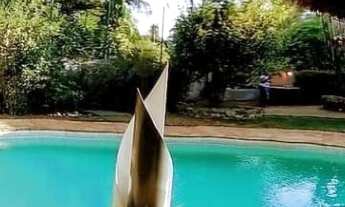 Imagem: Casa à venda no miolo da Granja Viana