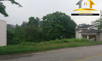 Imagem: Terreno à venda no condomínio Golf Village