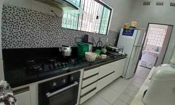 Imagem 4: Casa a Venda Praia Formosa Duplex A 100 Metros da orla. C/05 quartos, 04 Suítes, DCE 04 VA