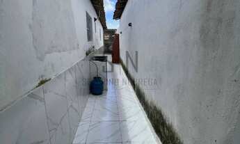 Imagem 3: Casa a Venda em Mangabeira : 3 Quartos, 1 Suíte, sala de estar e jantar com 3 Vagas de Gar