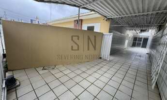 Imagem 1: M A R A V I L H O S A - CASA NO BAIRRO DOS ESTADOS, COM 03 QUARTOS, 01 SUÍTE, 4 VAGAS