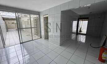 Imagem 6: M A R A V I L H O S A - CASA NO BAIRRO DOS ESTADOS, COM 03 QUARTOS, 01 SUÍTE, 4 VAGAS