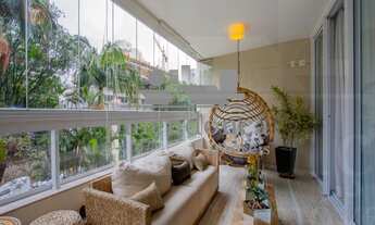 Imagem: 4 dormitórios na Rua Airosa Galvão