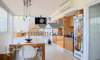 Imagem: 3 dormitórios, 1 suítes, 5 banheiro, 3