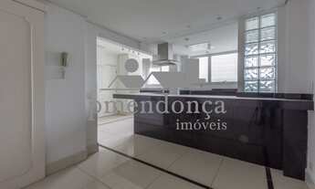 Imagem 6: 4 dormitórios na Rua Senador César Lacerda Vergueiro