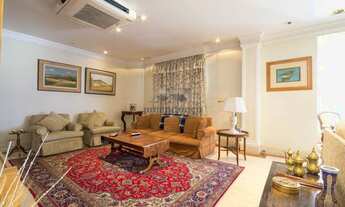 Imagem 4: 4 dormitórios na Rua Marcos Mélega