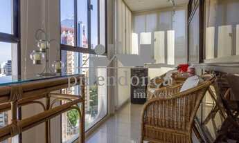 Imagem 3: 4 dormitórios na Rua Carlos Steinen