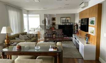 Imagem 2: 4 dormitórios na Rua Doutor Cândido Espinheira