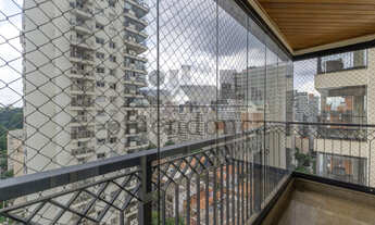 Imagem: 4 dormitórios na Rua Capote Valente