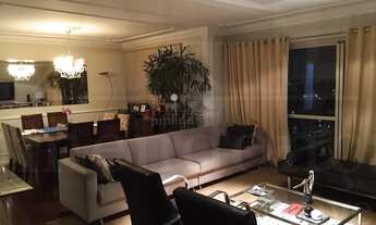 Imagem: 4 dormitórios na Rua Capote Valente