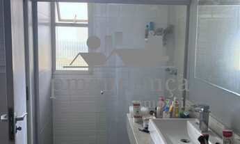 Imagem 5: 3 dormitórios na Rua Senador César Lacerda Vergueiro