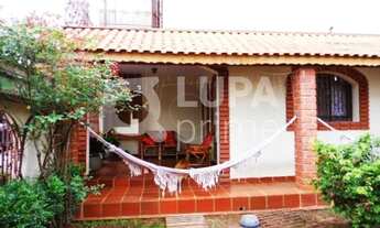 Imagem 3: 4 dormitórios, 1 suítes, 2 banheiro, 4 vagas na garagem