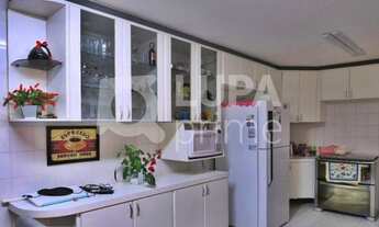 Imagem 5: 4 dormitórios na Rua Pedro Vilalobos Martin