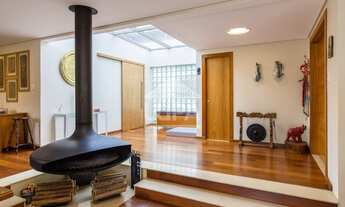 Imagem 2: 5 dormitórios na Avenida Diógenes Ribeiro De Lima