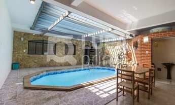 Imagem: 4 dormitórios na Rua Camatei