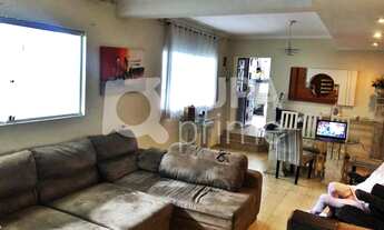 Imagem 2: 5 dormitórios na Rua Jerônimo Queiroz