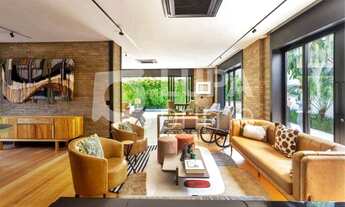 Imagem: 5 dormitórios na Rua Madre Teodora