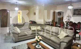 Imagem: 3 dormitórios na Rua Padre Francisco Amos