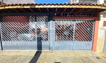 Imagem: 3 dormitórios, 2 banheiro, 2 vagas na garagem