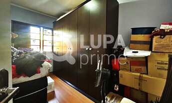 Imagem 5: 4 dormitórios, 1 suítes, 4 banheiro, 2 vagas na garagem