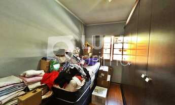 Imagem 6: 4 dormitórios, 1 suítes, 4 banheiro, 2 vagas na garagem