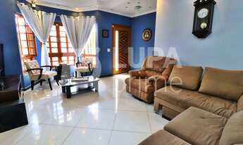 Imagem: 3 dormitórios na Rua Mamud Rahd