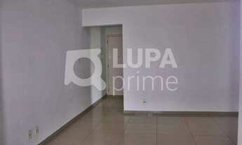 Imagem 2: 3 dormitórios na Avenida Otávio Braga De Mesquita