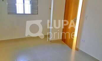 Imagem 2: 1 dormitório na Rua Alves Cardoso