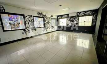 Imagem: 8 banheiro na Rua Dom Luís Felipe De Orleans