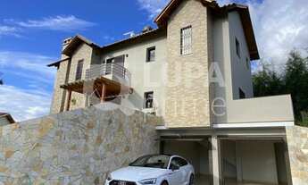 Imagem: 6 dormitórios, 2 suíte, 6 banheiro, 5