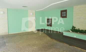 Imagem 5: 4 dormitórios na Rua Theodomiro Moraes Cunha