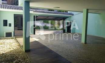 Imagem 4: 4 dormitórios na Rua Theodomiro Moraes Cunha