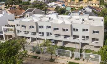 Imagem: Casa à venda no bairro Tristeza em Porto