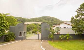 Imagem: Casa à venda no bairro Armação do Pântano