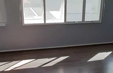 Imagem 2: Sala Comercial, 1 banheiros, 1 vaga na garagem