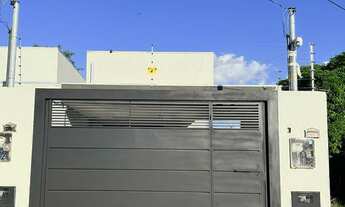 Imagem: Linda casa com moldura em gesso e area gourmet