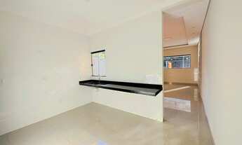 Imagem 5: Linda casa com moldura em gesso e area gourmet no Rita Vieira