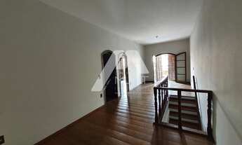 Imagem 7: Ponto comercial com área residencial na parte superior no Centro de Jacareí-SP