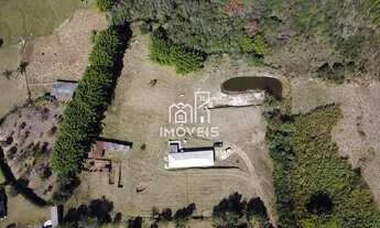 Imagem 2: Sítio de 9000 m com 4 dormitórios sendo 1 suíte em Curral Novo, Antonio Carlos